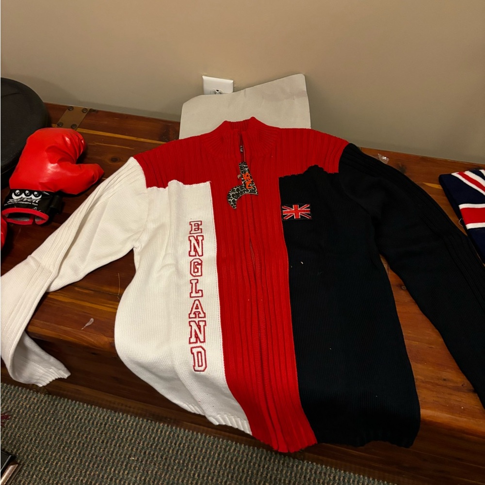 Zip front Sweater (England) with hat